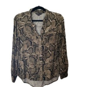 Long sleeve snakeskin pattern blouse. Rock & Republic, size Extra small.